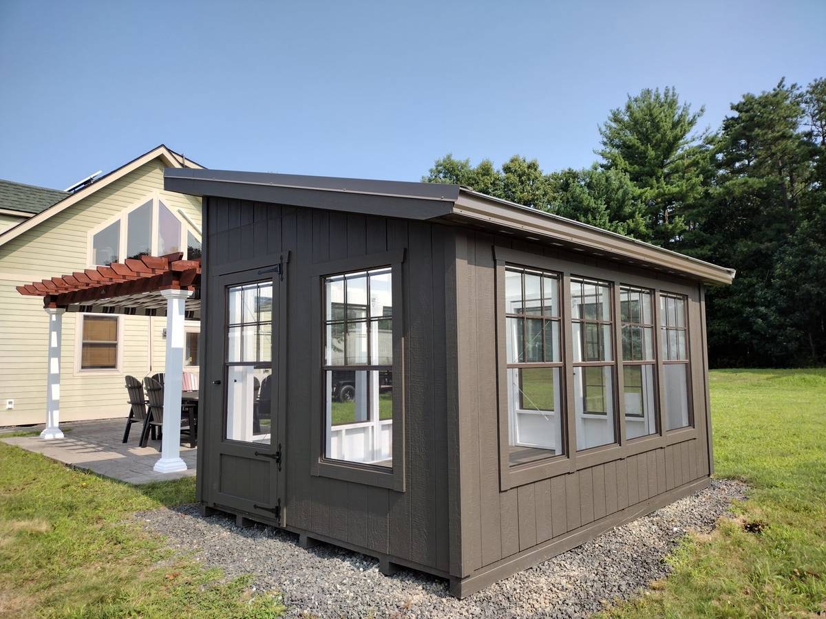 10×14 New England Studio