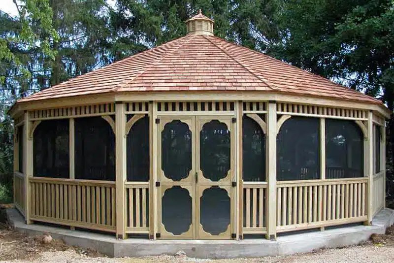 Dodecagon gazebo with screen