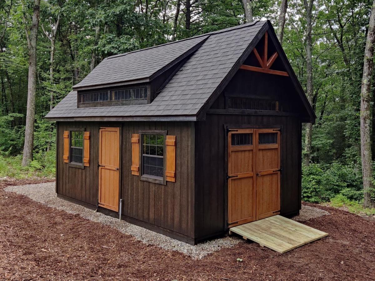Homestead Hampshire shed — real Hometown Structures Hampshire photo, full shed